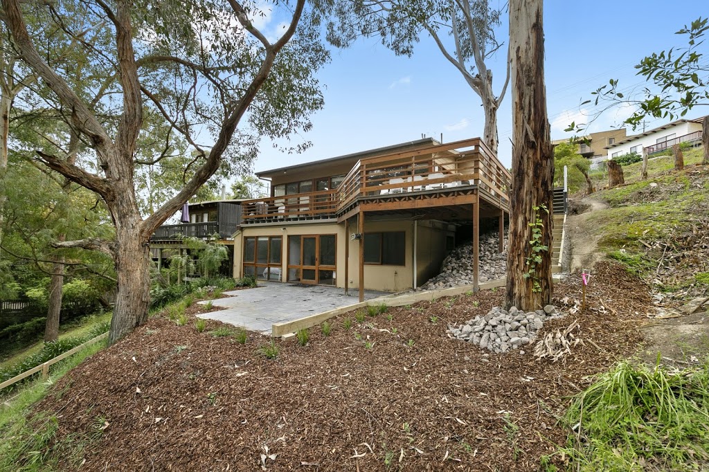 The Nest - Lorne Holiday Stays | 18 Richardson Blvd, Lorne VIC 3232, Australia | Phone: 0497 226 952