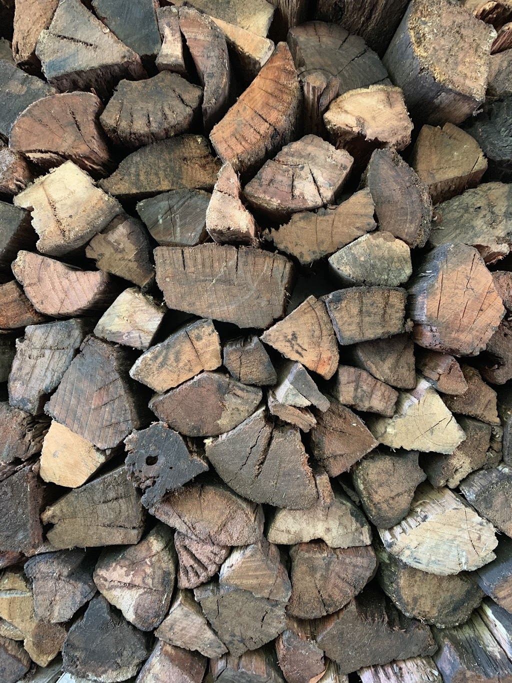 Bright Firewood | Great Alpine Rd, Freeburgh VIC 3741, Australia | Phone: 0435 755 854