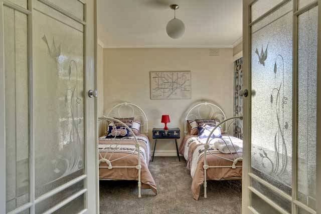 The Heart Of Emerald Bed & Breakfast | 14 Kilvington Dr, Emerald VIC 3782, Australia | Phone: 0407 659 683