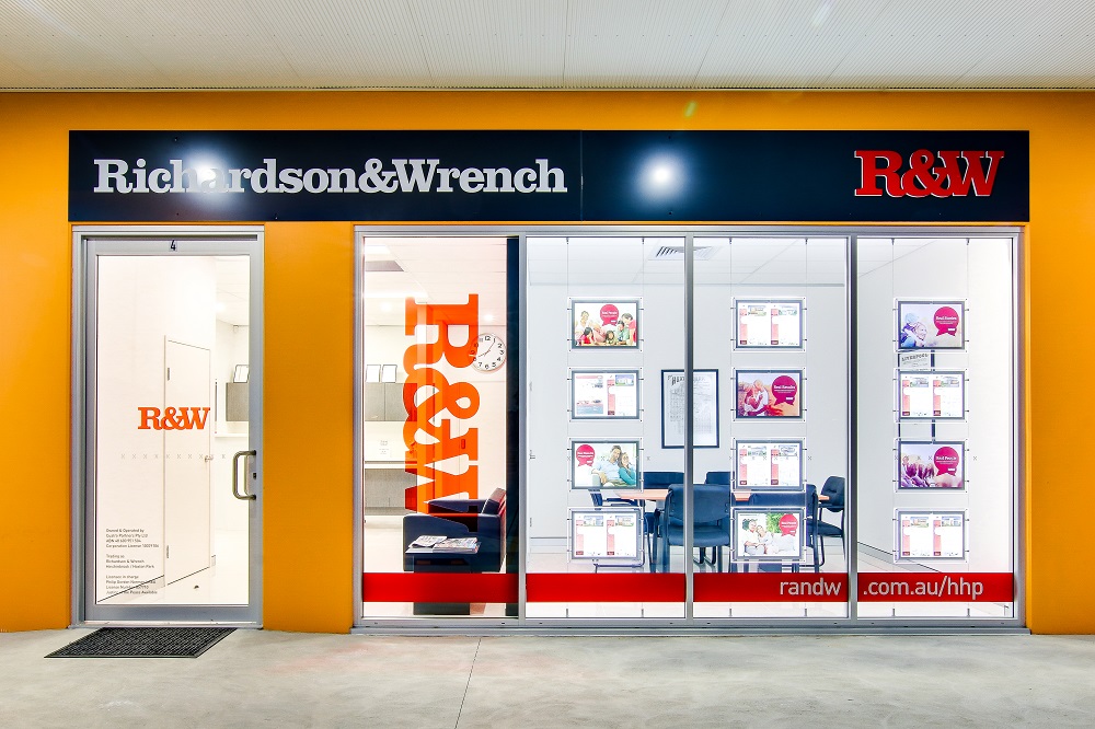 Richardson and Wrench Hinchinbrook/Hoxton Park | real estate agency | 4/441 Hoxton Park Rd, Hoxton Park NSW 2171, Australia | 0287837700 OR +61 2 8783 7700