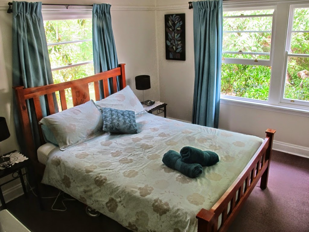 Khandala Cottage | lodging | 319 Katoomba St, Katoomba NSW 2780, Australia | 0402861705 OR +61 402 861 705