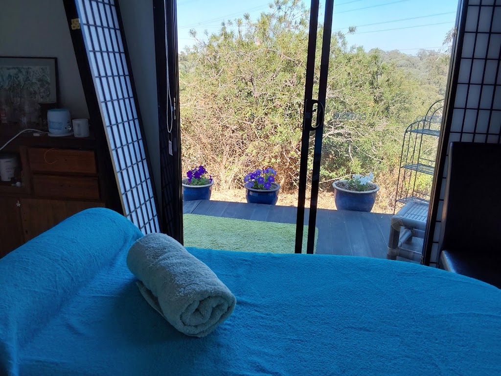Massage & Co. | 67 Flannery Ct, Warrandyte VIC 3130, Australia | Phone: 0417 139 136