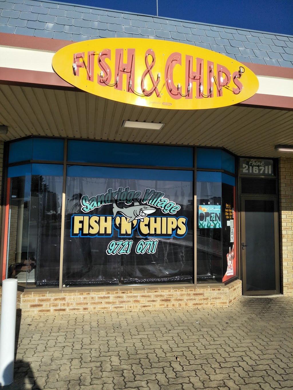 Sandridge Village Fish & Chips | restaurant | 4/163-169 Strickland Street, East Bunbury WA 6230, Australia | 0897216711 OR +61 8 9721 6711