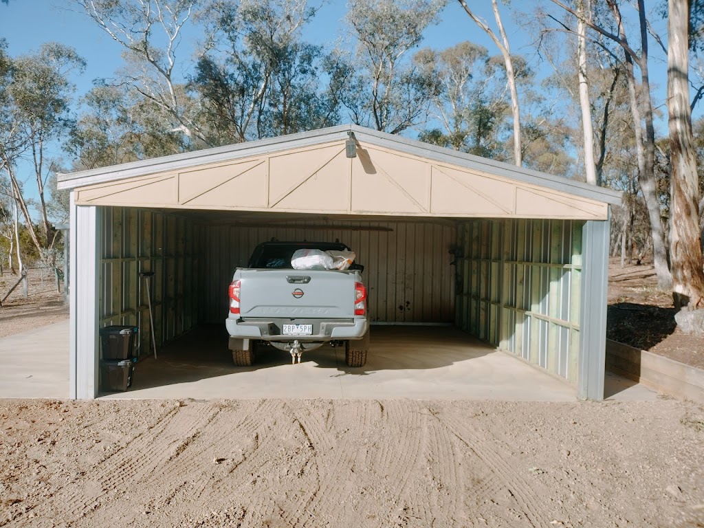TJH Construction | 52 Lethebys Rd, Sailors Gully VIC 3556, Australia | Phone: 0447 672 176
