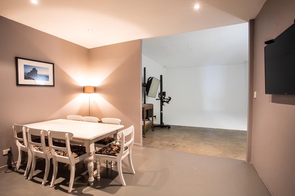 Bespoke Studio | 4/22 North Rd, Wynnum West QLD 4178, Australia | Phone: (07) 3348 3720