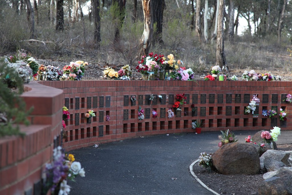 Remembrance Parks - Central Victoria | cemetery | 5 Victoria St, Eaglehawk VIC 3556, Australia | 1300266561 OR +61 1300 266 561