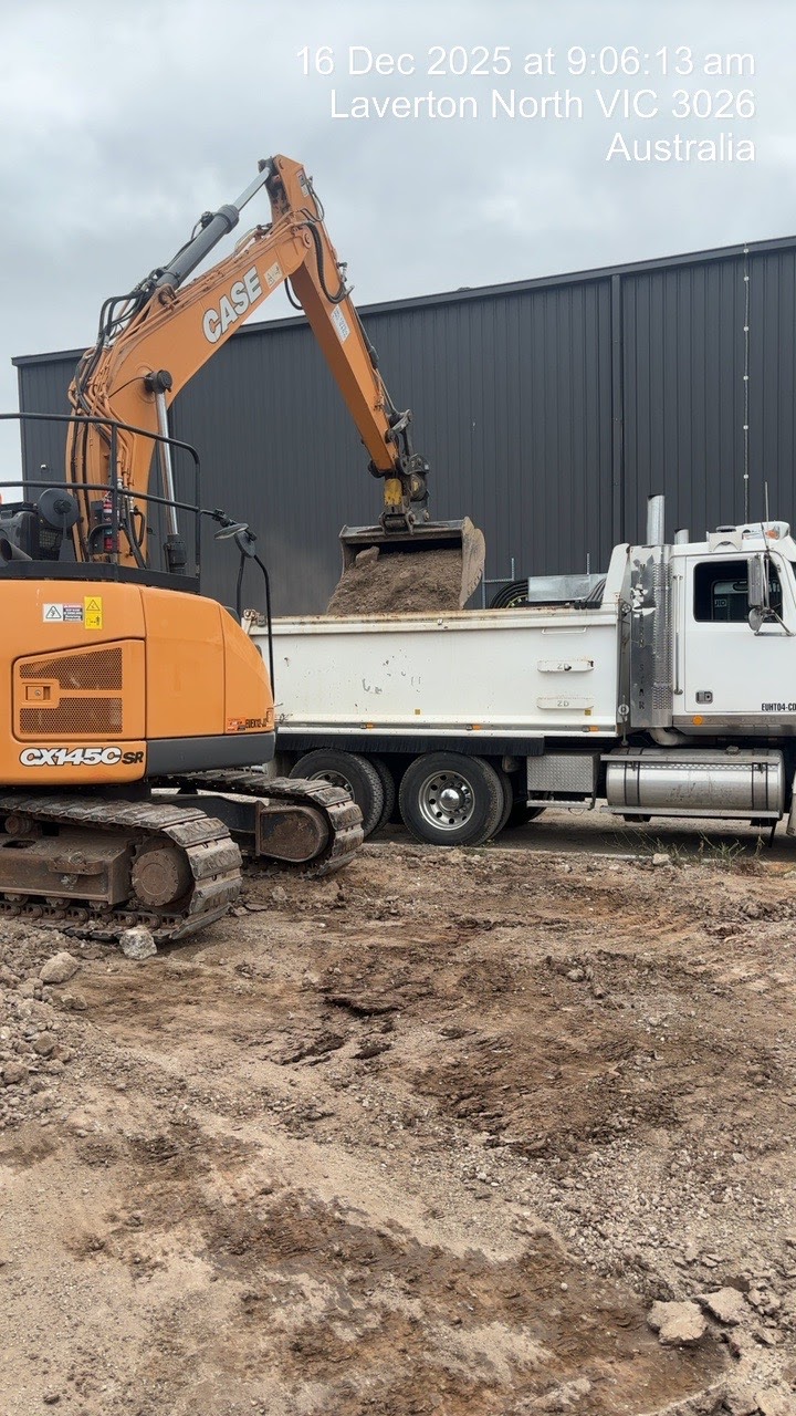 Hutton Excavation’s | 141 Merrylees Rd, Miepoll VIC 3666, Australia | Phone: 0417 274 945