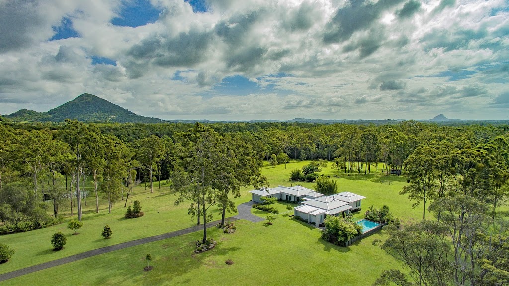 Villa Prestige Properties | 101 Memorial Dr, Eumundi QLD 4562, Australia | Phone: 0427 378 687
