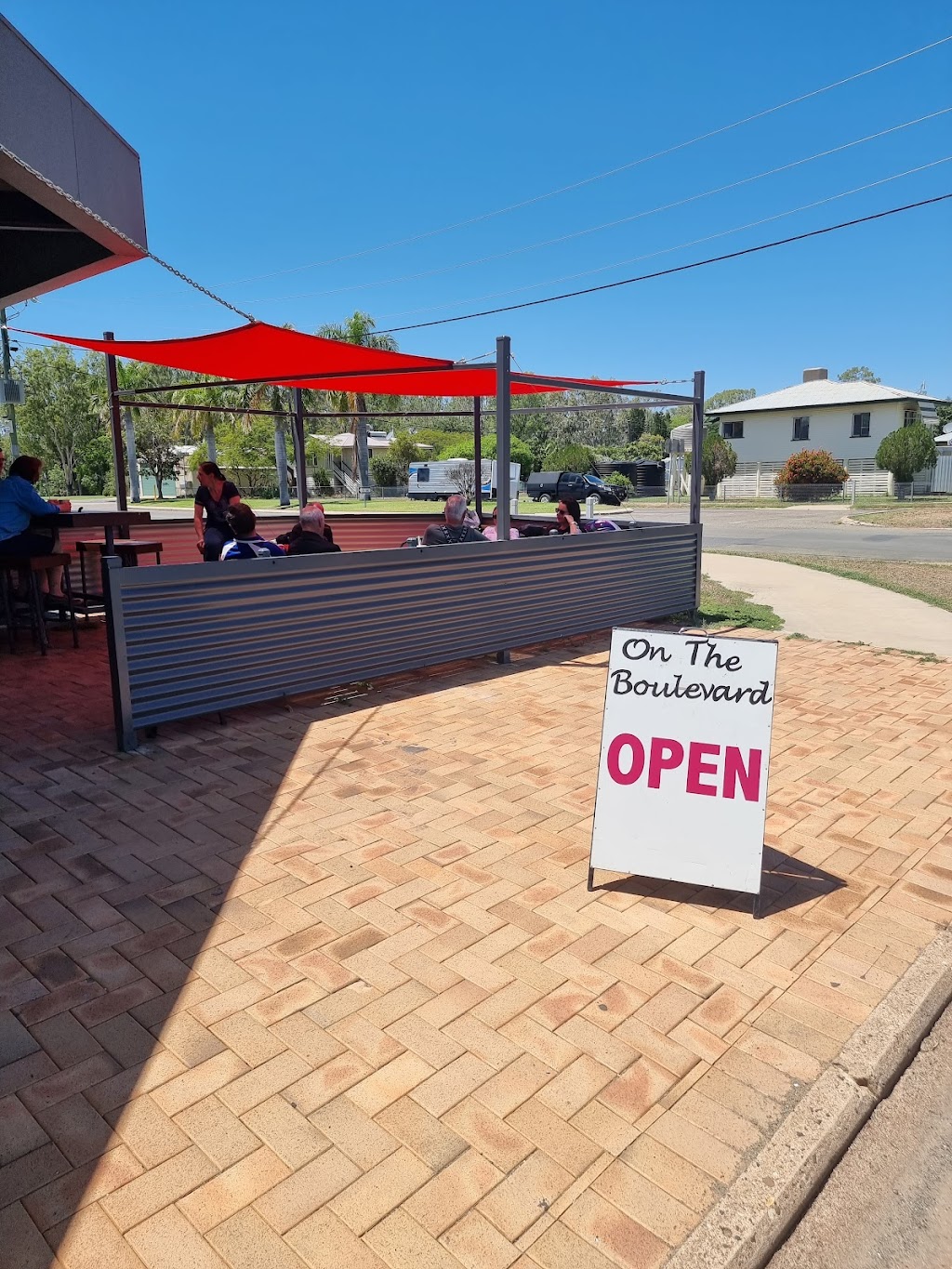 On The Boulevard Cafe | 68-54, State Route 73, Theodore QLD 4719, Australia | Phone: (07) 4993 1189