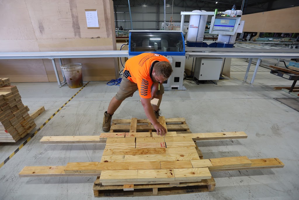 Dark Red Frames & Trusses Head Office | 25 Michigan Rd, Kelso NSW 2795, Australia | Phone: (02) 6336 0028