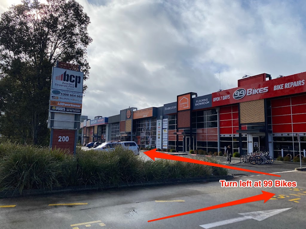 Red Distribution/ Bayside Blades Click-and-Collect pick up | 4 200/208 Boundary Rd, Braeside VIC 3195, Australia | Phone: (03) 9555 7988