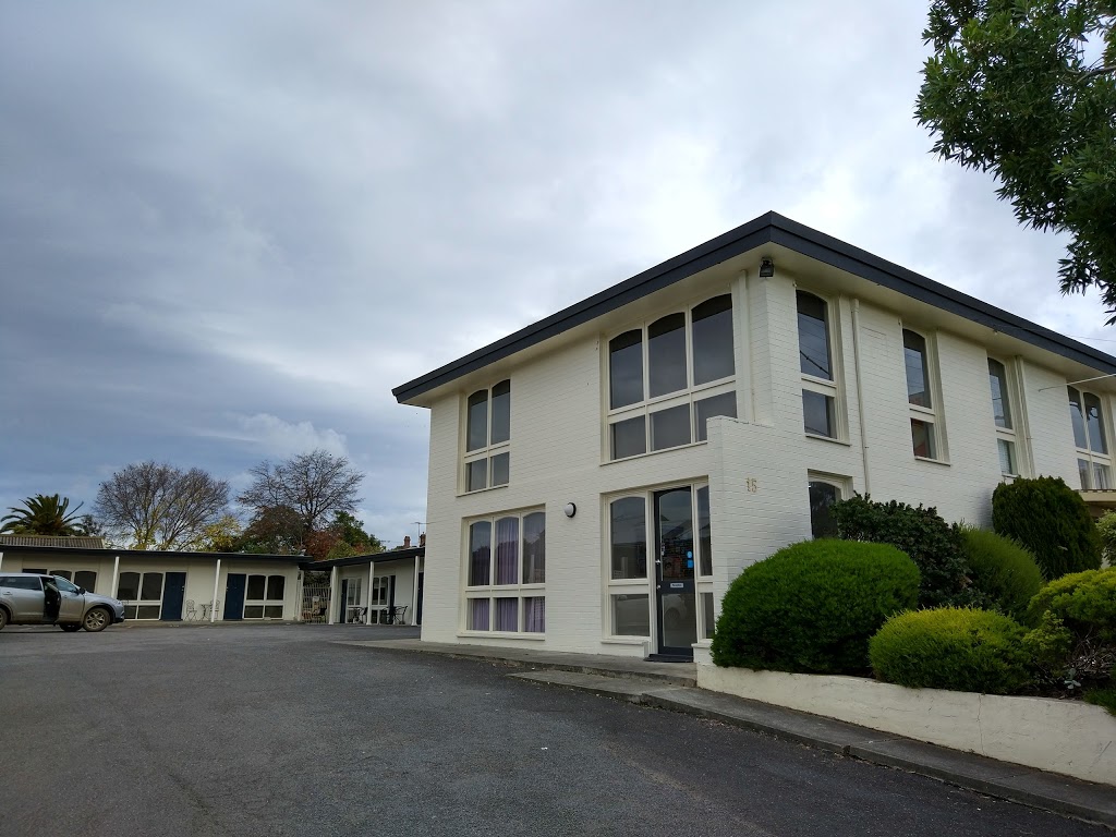 Hacienda Motel Geelong | lodging | 15 Mt Pleasant Rd, Geelong VIC 3216, Australia | 0352435844 OR +61 3 5243 5844
