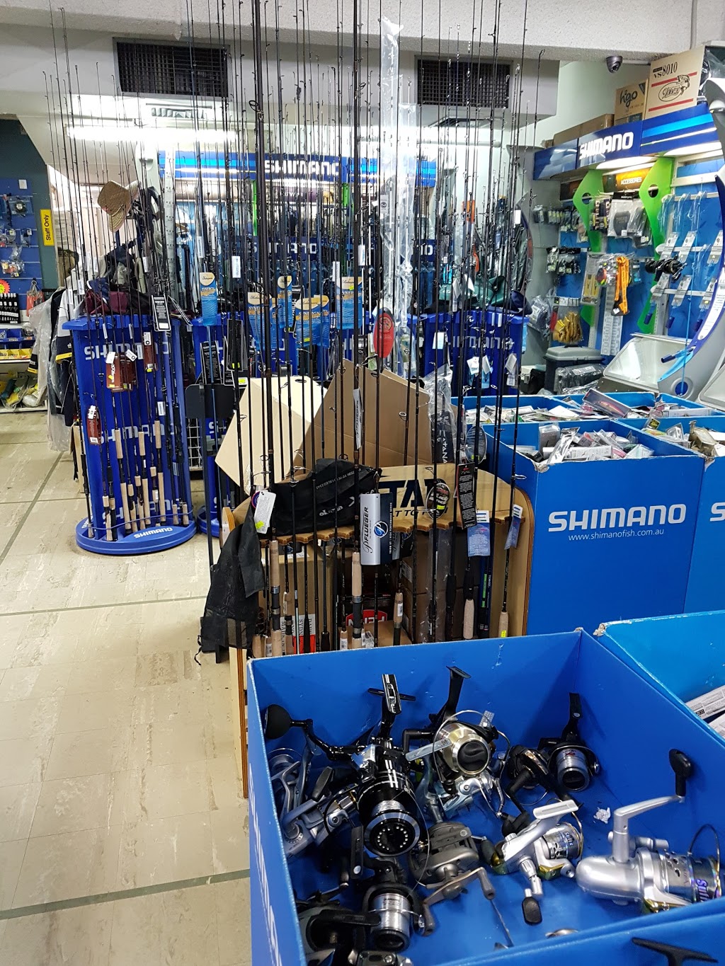Big Catch Fishing Tackle | store | 6A Chapel Rd, Bankstown NSW 2200, Australia | 0297906674 OR +61 2 9790 6674