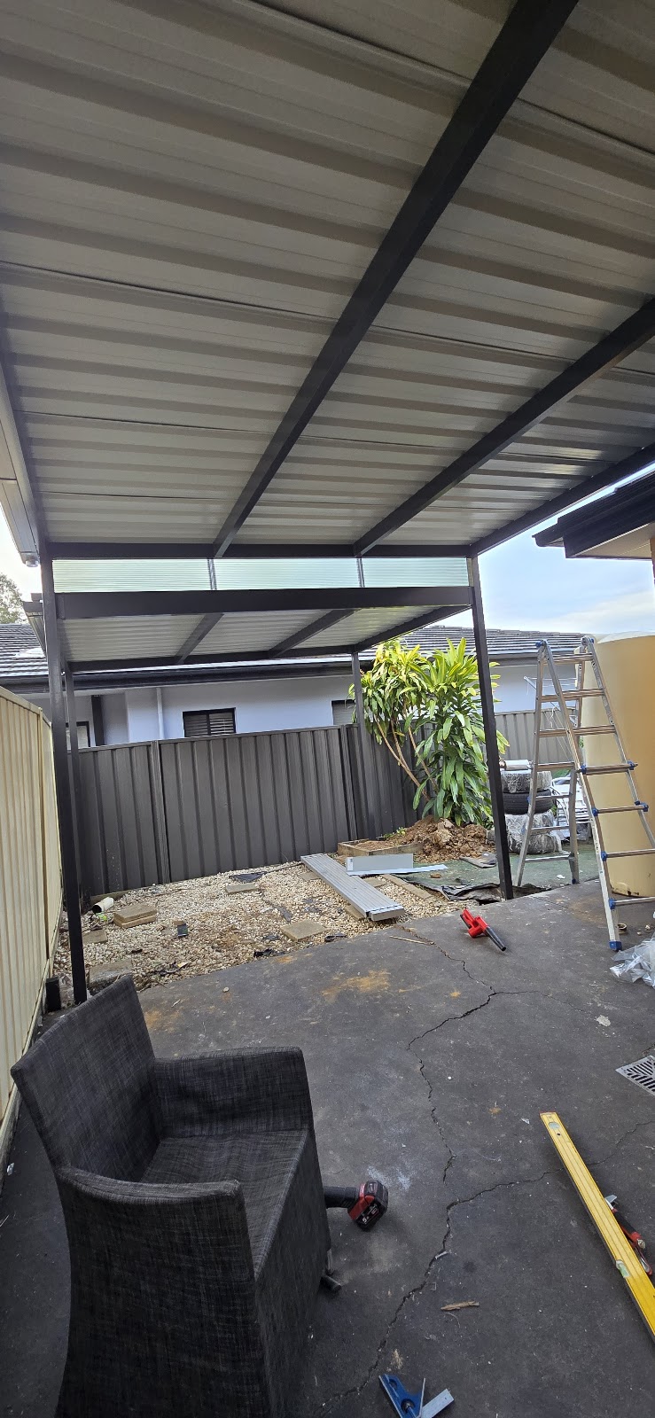 Decking & cladding 2 | 18 Yarralumla Ave, St Ives Chase NSW 2075, Australia | Phone: 0431 066 070