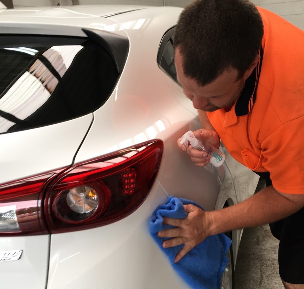 Mossys Headlight Restorations & Car Detailing | 2/14 Eclipse Dr, Atherton QLD 4883, Australia | Phone: 0400 927 197