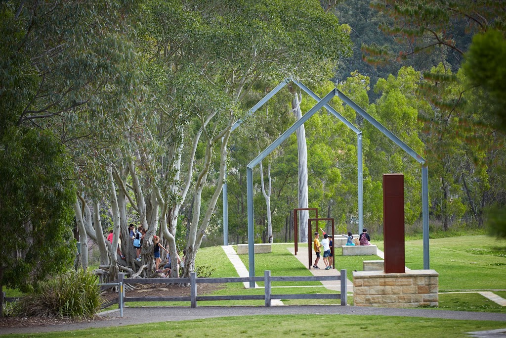 Castle Hill Heritage Park | park | Heritage Park Dr, Castle Hill NSW 2154, Australia | 0298430555 OR +61 2 9843 0555
