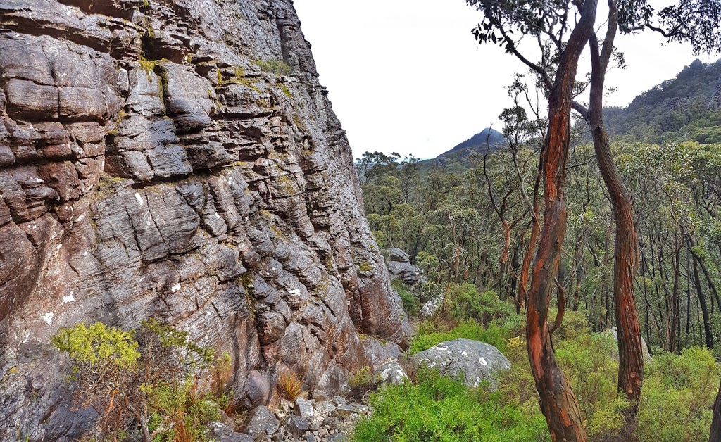 Chimney Pots | park | Glenelg Valley Road, Grampians VIC 3314, Australia | 0353614000 OR +61 3 5361 4000