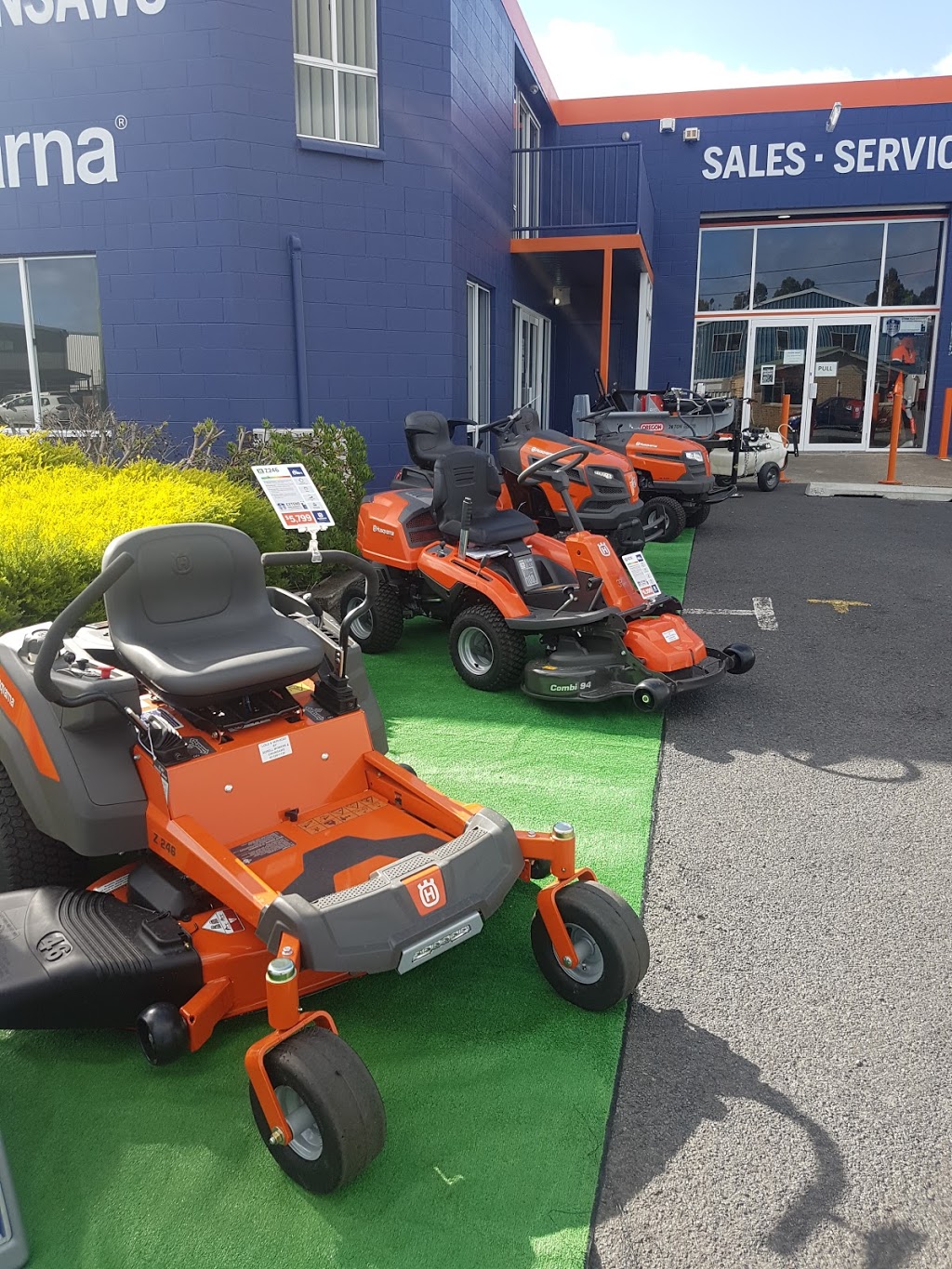 Sorell Mowers & Chainsaws | electronics store | 2 Oaks Ct, Sorell TAS 7172, Australia | 0362911128 OR +61 3 6291 1128