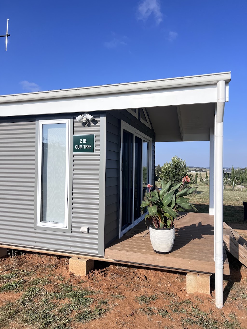 Kingdom Cottages Farm Stay - Gulgong furnished accommodation | 21 Shepherds La (Off, Old Mill Rd, Gulgong NSW 2852, Australia | Phone: 0448 607 680