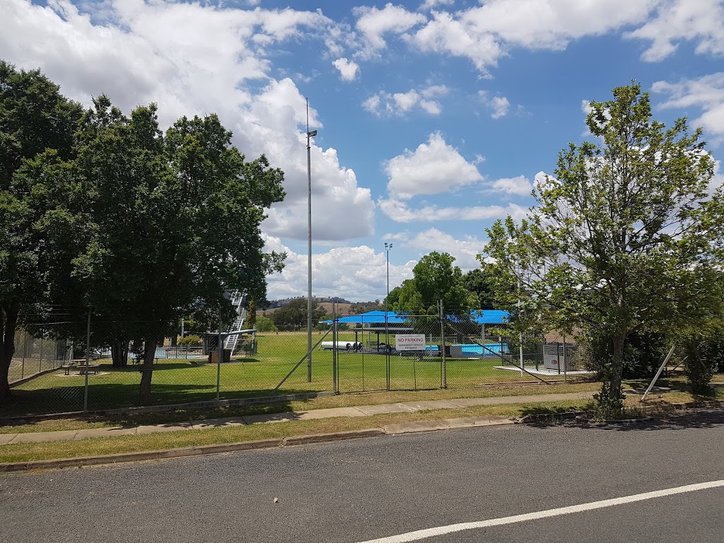 Barraba Memorial Swimming Pool | Queen St &, Savoy St, Barraba NSW 2347, Australia | Phone: (02) 6782 1038