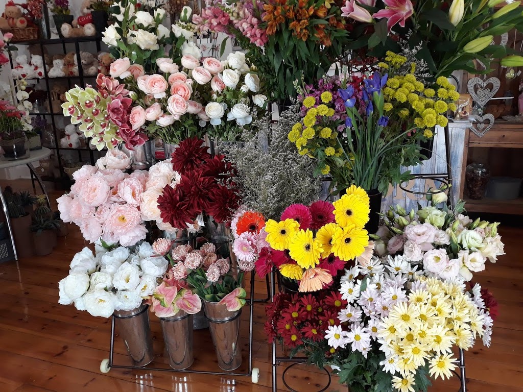 Flower Storm | florist | 26 Herbert St, Laura SA 5480, Australia | 0403220199 OR +61 403 220 199