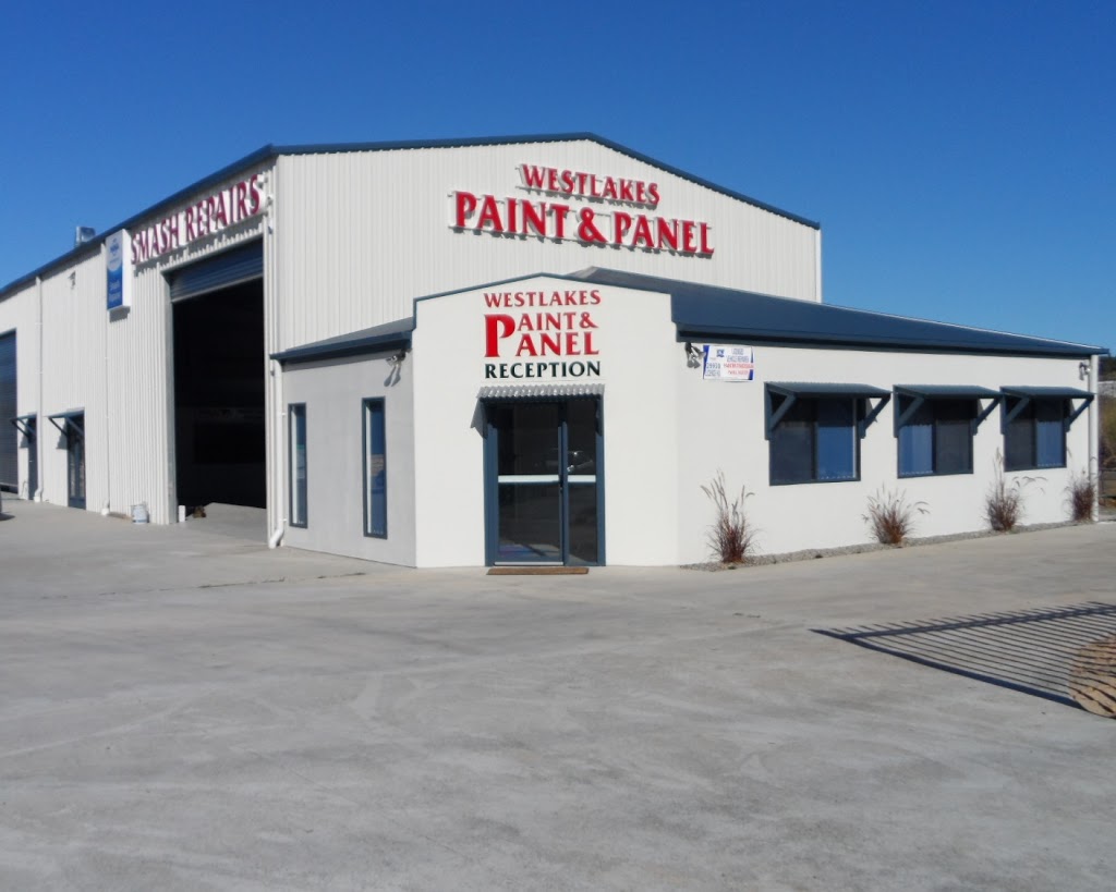 Westlakes Paint & Panel | 18 Mayfair Cl, Morisset NSW 2264, Australia | Phone: (02) 4970 4423