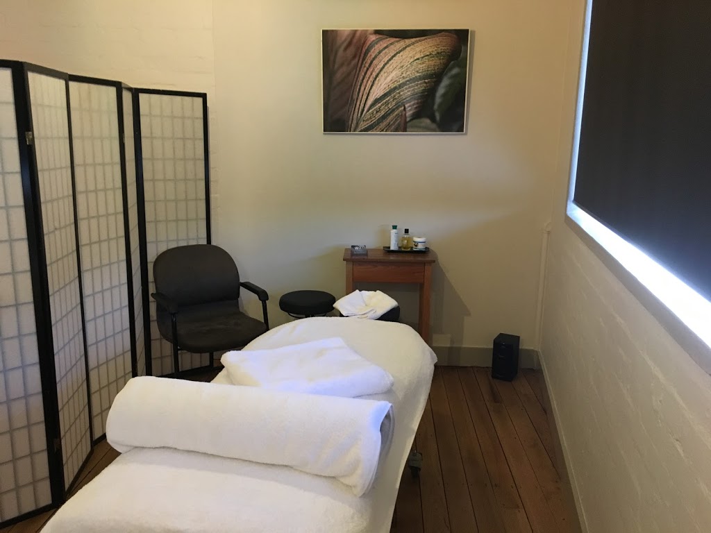 Resilience Massage and Training | health | 600 City Rd, South Melbourne VIC 3205, Australia | 0416473740 OR +61 416 473 740