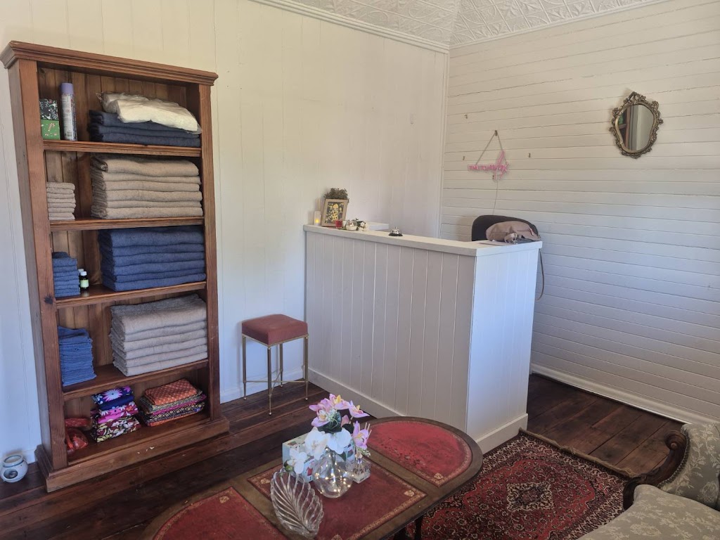Near Me Thai Massage Gulgong | 75 Medley St, Gulgong NSW 2852, Australia | Phone: 0458 940 309