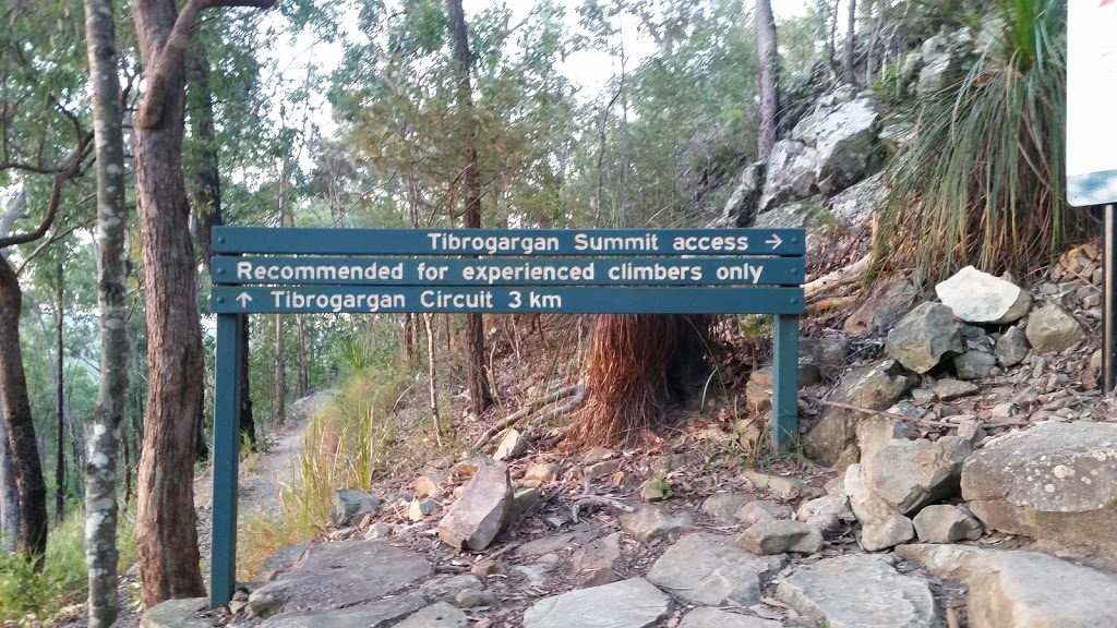 Tibrogargan Climb Entrance | parking | Glass House Mountains QLD 4518, Australia