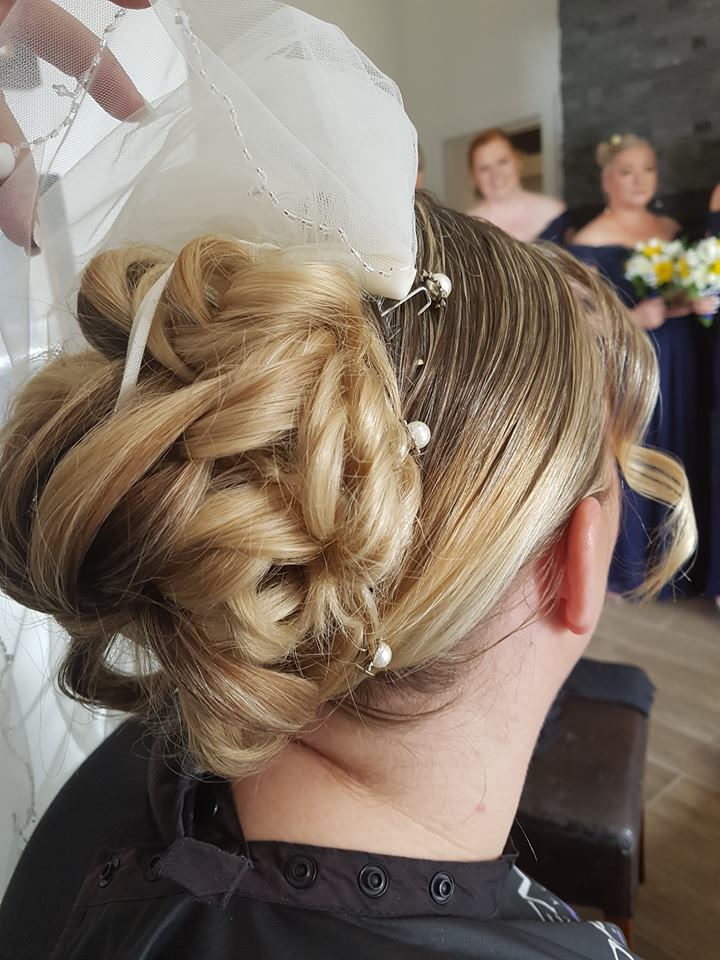 Cooma Cut & Style | 9 Binalong St, Cooma NSW 2630, Australia | Phone: 0401 227 735