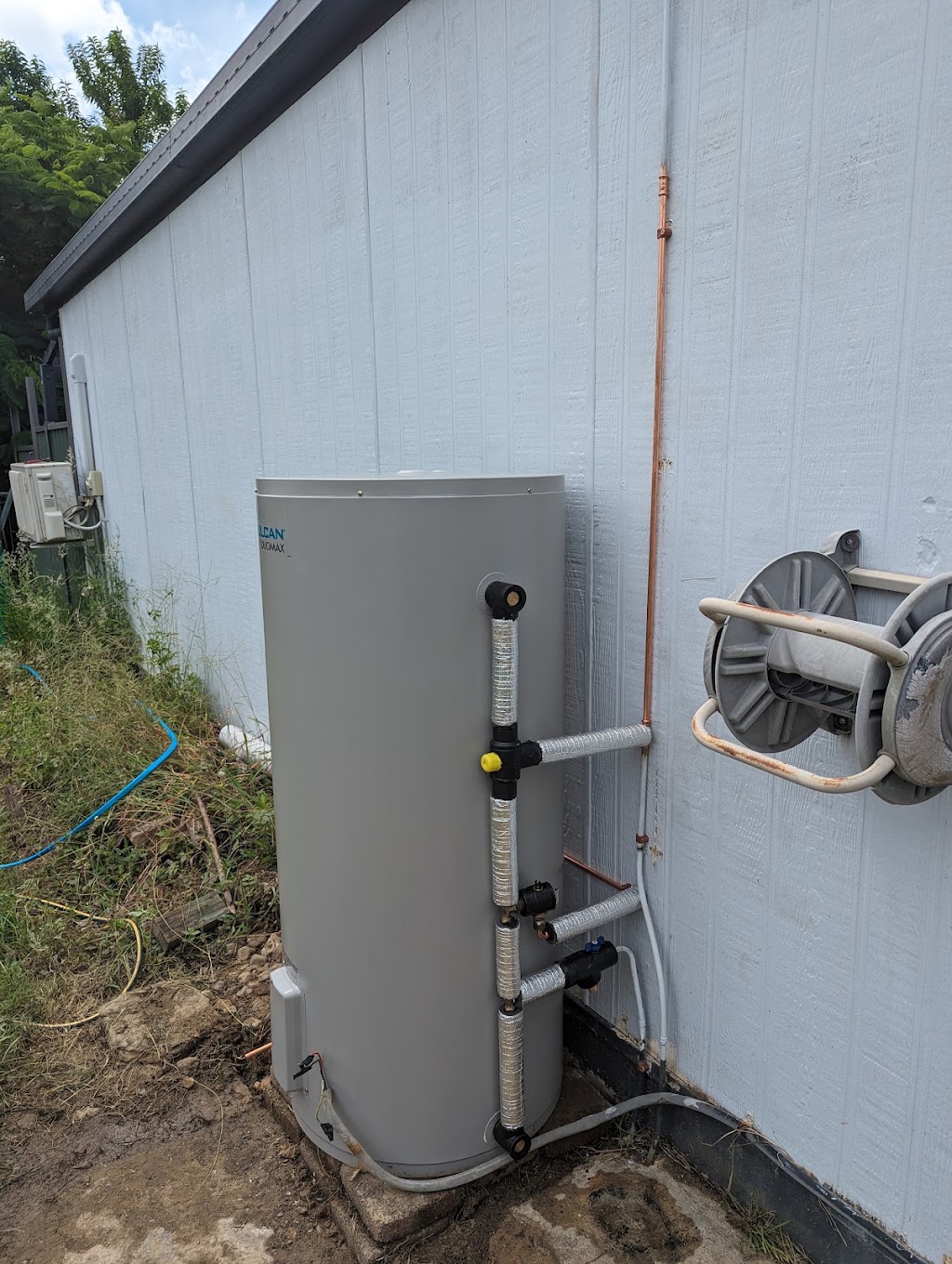 EVR Plumbing | 9 Monza Dr, Oxenford QLD 4210, Australia | Phone: 1300 316 323