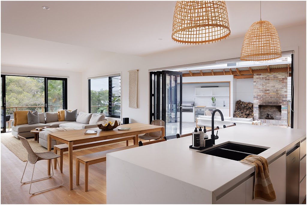 Walu House Boomerang Beach | 19B Red Gum Rd, Boomerang Beach NSW 2428, Australia | Phone: 0459 662 498