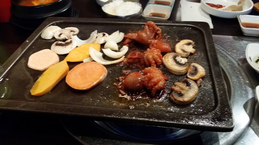 Korean BBQ Restaurant | restaurant | 2/23 Koornang Rd, Carnegie VIC 3163, Australia | 0395636608 OR +61 3 9563 6608