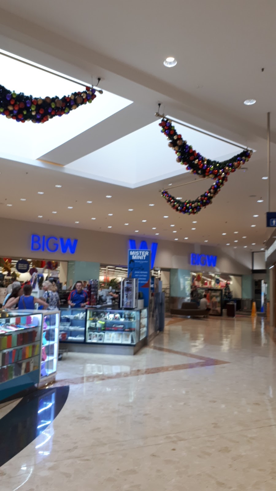 Stockland Jesmond Shopping Centre | 28 Blue Gum Rd, Jesmond NSW 2299, Australia | Phone: (02) 4955 9249