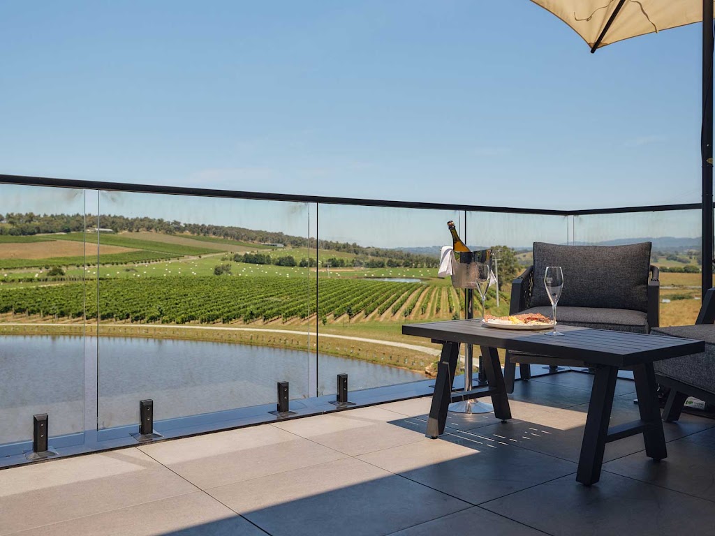 Reem Yarra Valley Hotel | 12-14 Spring Ln, Gruyere VIC 3770, Australia | Phone: (03) 9003 3939