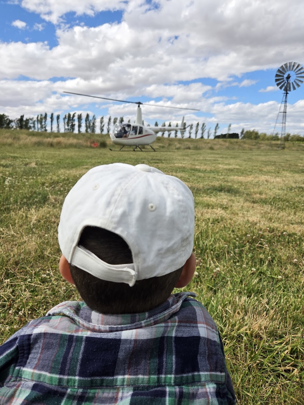 Limitless Helicopters | Hanger/1 Aerodrome Rd, Spring Hill NSW 2800, Australia | Phone: 0438 272 441