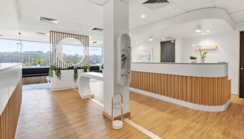 Mid North Coast Hip & Knee Clinic | Orthopaedic Surgeons - Forster | Specialist Consulting Suites Forster Private Hospital, 15 South St, Forster NSW 2428, Australia | Phone: 61 2 9052 1883