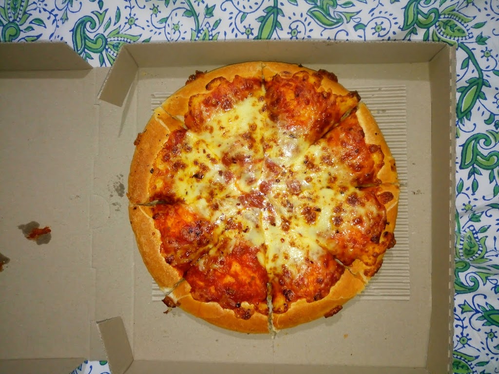 Pizza Hut Moorooka | meal delivery | Cnr Currey Dr &, Fegen Dr, Brisbane QLD 4105, Australia | 131166 OR +61 131166