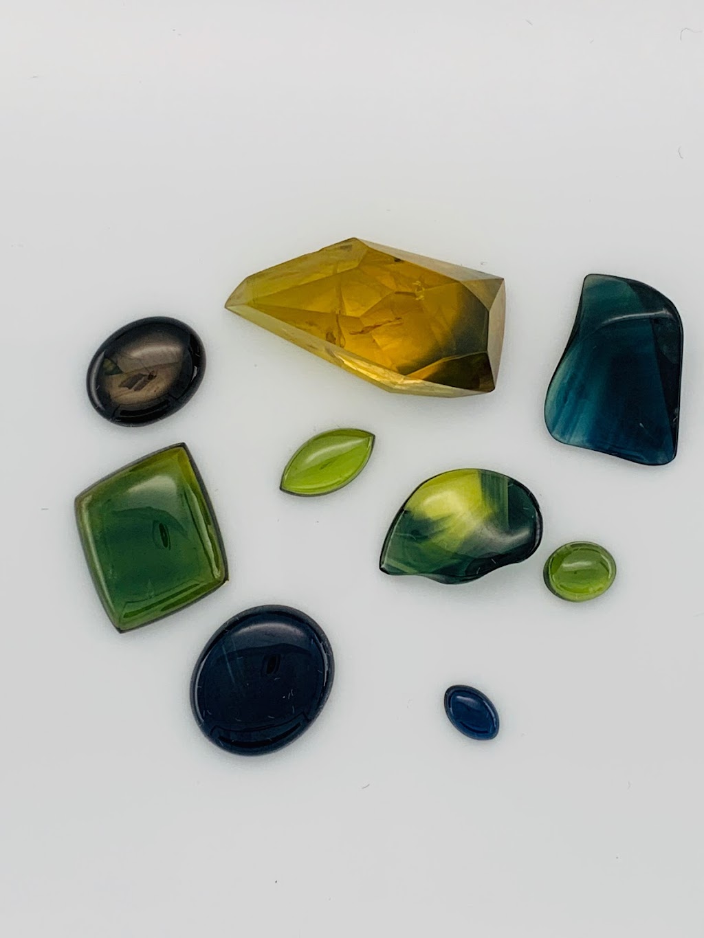 Coolamon Mining Sapphire Showcase | 1052 Rubyvale Rd, Sapphire Central QLD 4702, Australia | Phone: 0407 881 551