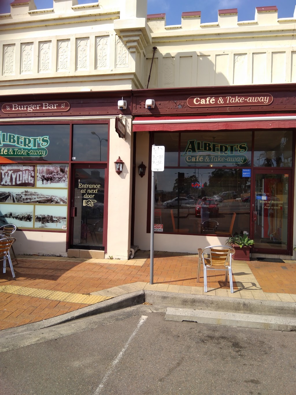 Alberts Café & Take-away | cafe | 4 Railway Square, Wyong NSW 2259, Australia | 0243551510 OR +61 2 4355 1510