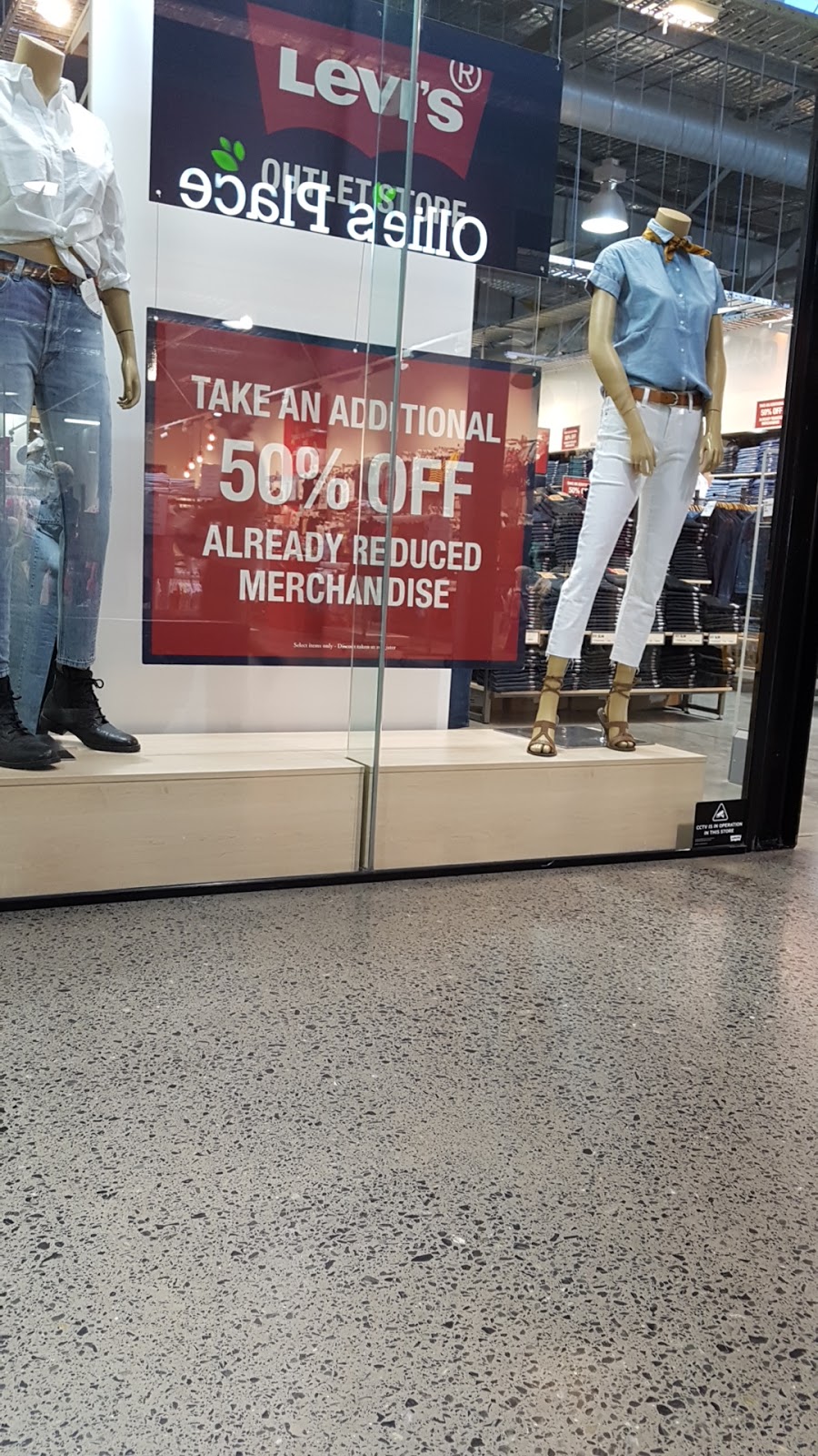 Levis® Outlet Store - Brisbane | clothing store | DFO Brisbane, 1 Airport Dr, Brisbane Airport QLD 4008, Australia | 0731152780 OR +61 7 3115 2780