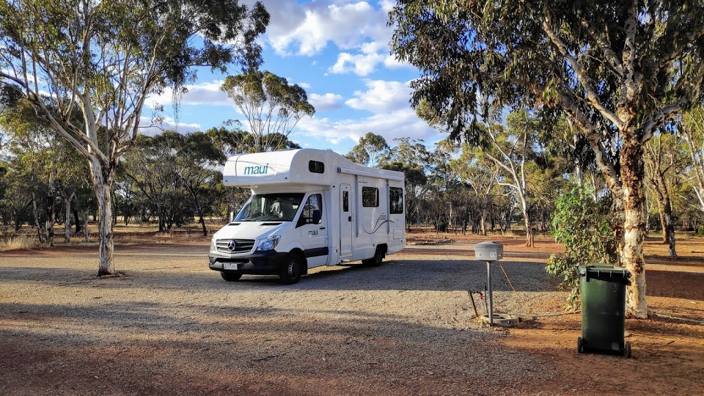 Brookton Caravan Park | 17 Brookton Hwy, Brookton WA 6306, Australia