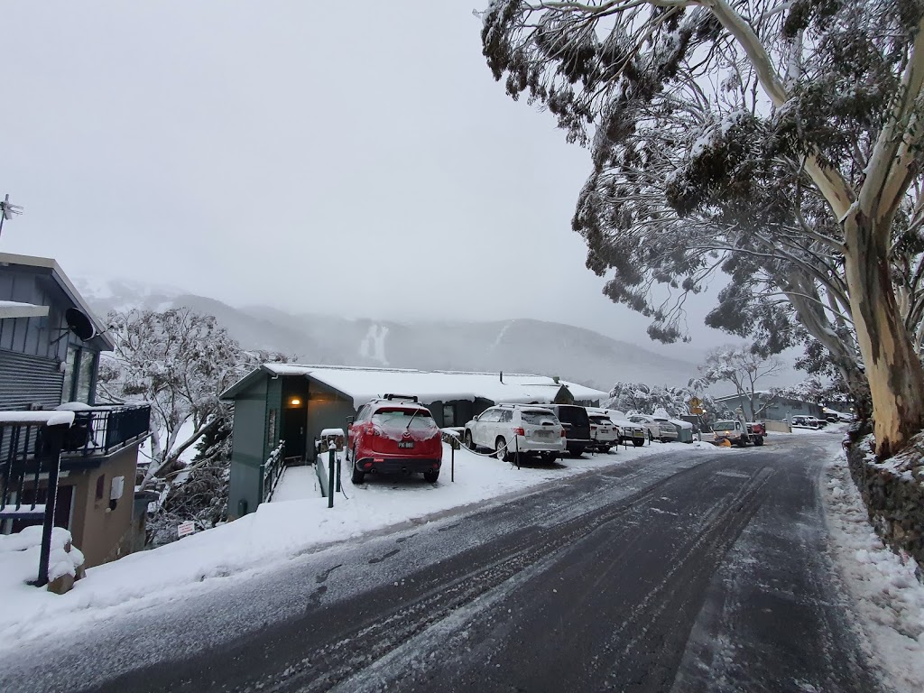 Hi Noon Ski Club |  | Diggings Terrace & Banjo Dr, Thredbo NSW 2625, Australia | 0264576253 OR +61 2 6457 6253