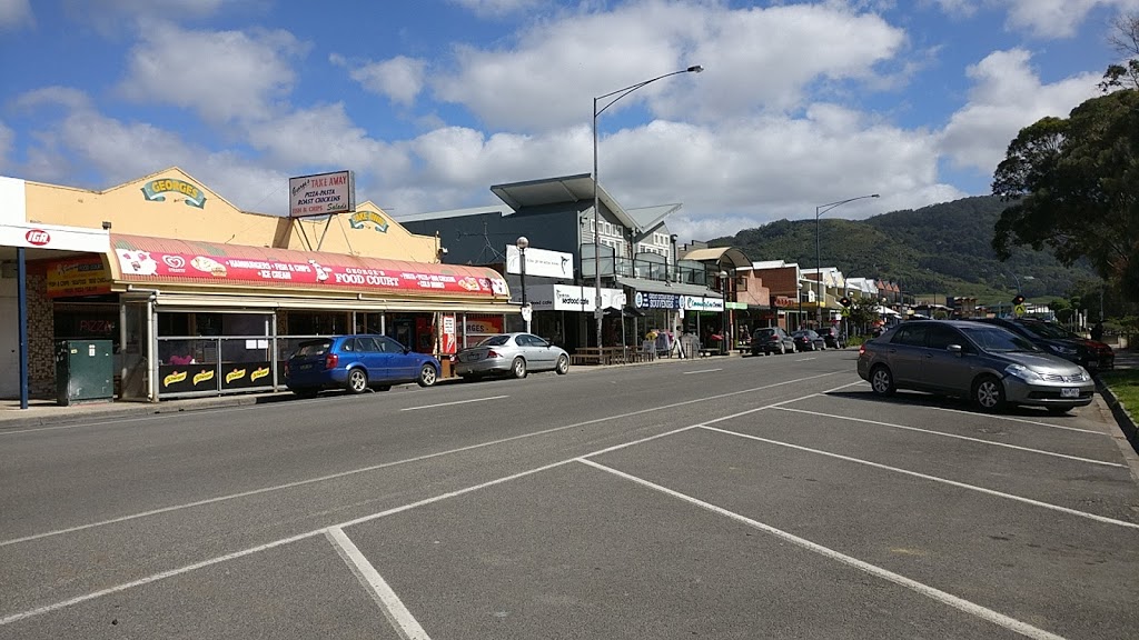 IGA Apollo Bay Plus Liquor | 103-109 Great Ocean Rd, Apollo Bay VIC 3233, Australia | Phone: (03) 5237 6251