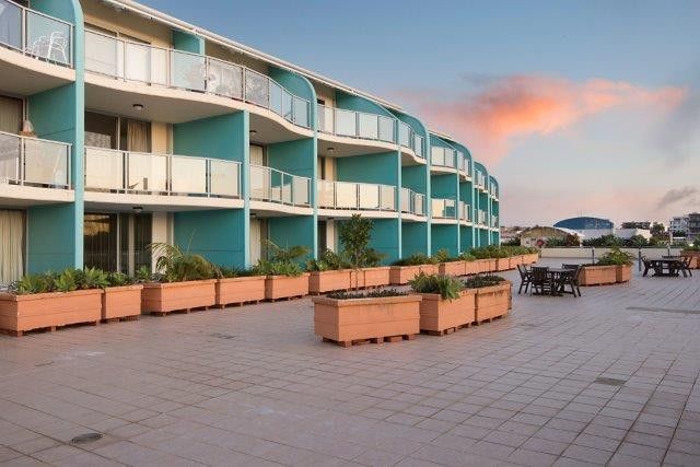 Waldorf The Entrance Serviced Apartments | 18 Coral St, The Entrance NSW 2261, Australia | Phone: (02) 4334 8800