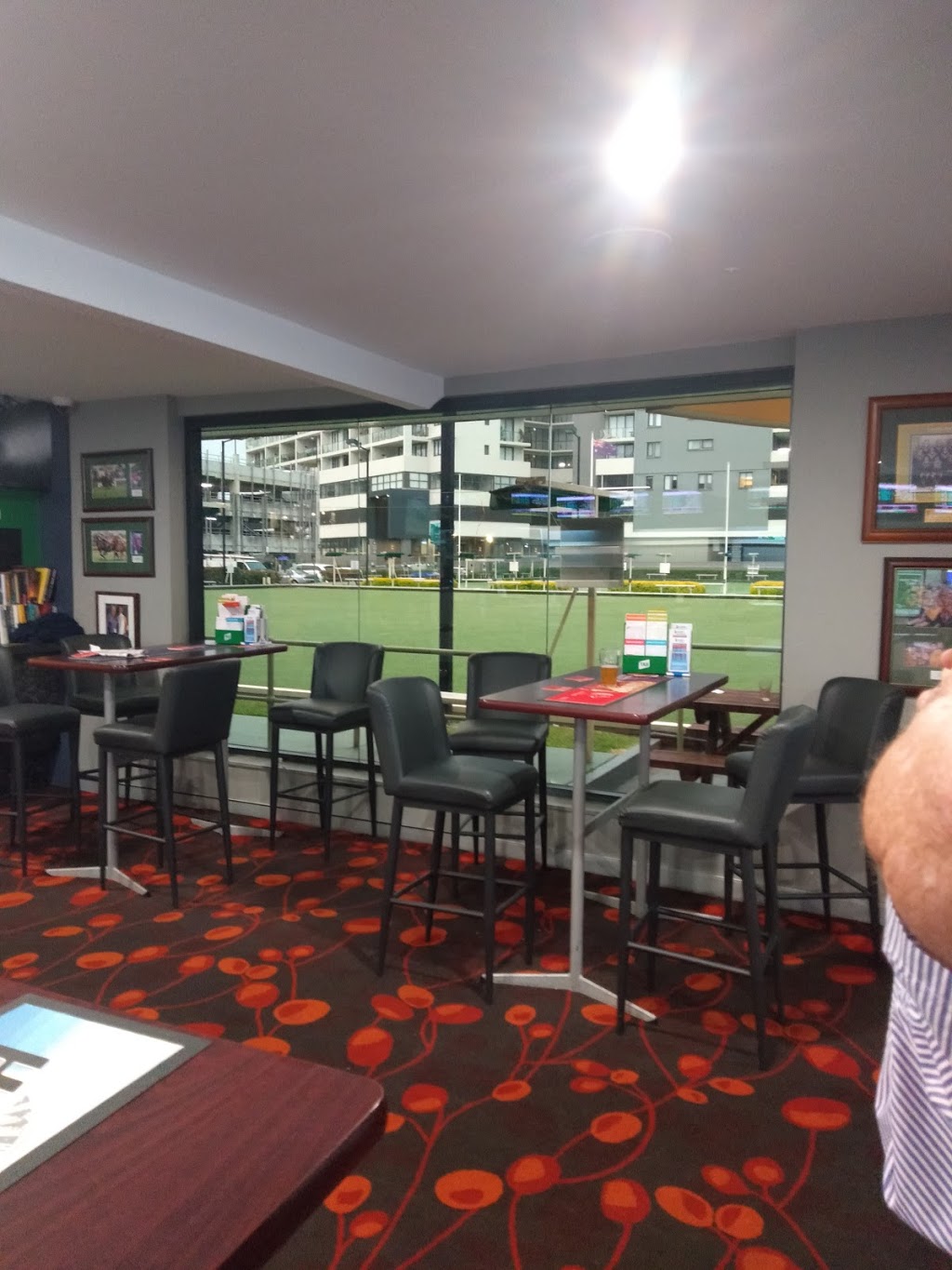 Terrigal Bowling Club | 4 Wilson Rd, Terrigal NSW 2260, Australia | Phone: (02) 4384 1403