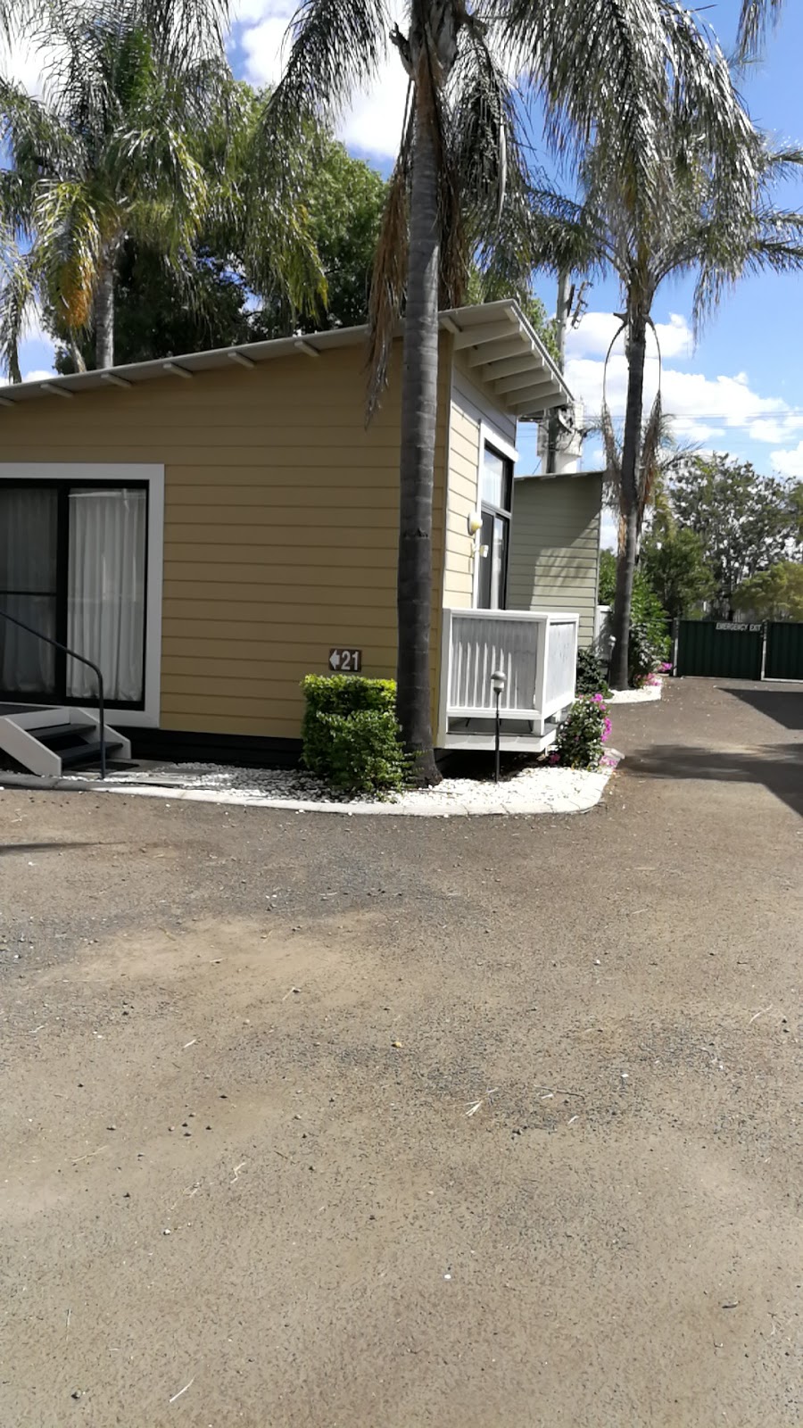 Injune Motel | 58/60 Hutton St, Injune QLD 4454, Australia | Phone: (07) 4626 1328