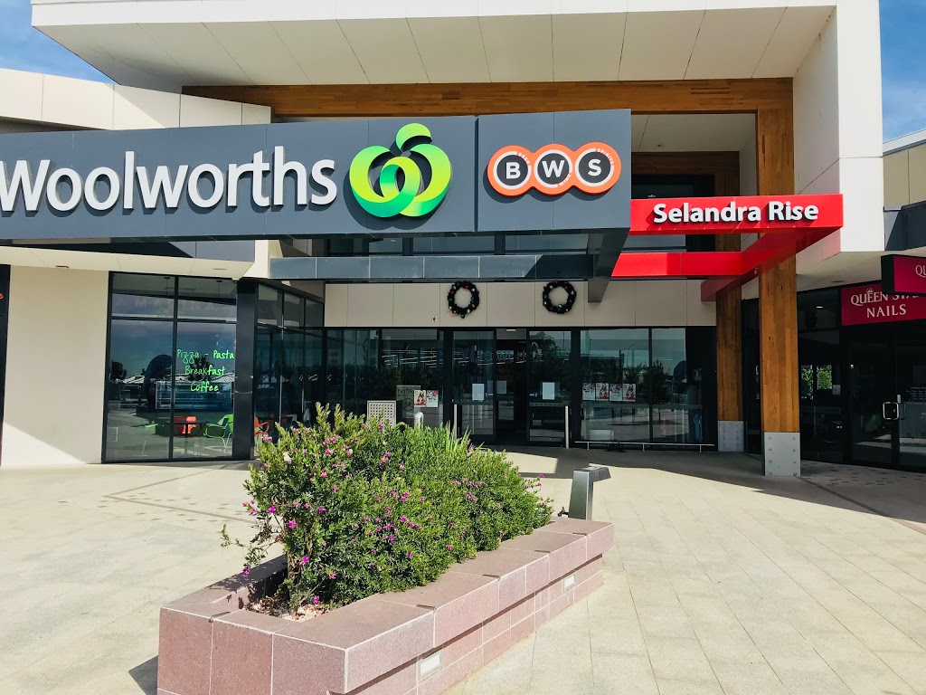 Woolworths Clyde North (Selandra) | Linsell Blvd, Clyde North VIC 3978, Australia | Phone: (03) 5990 4606
