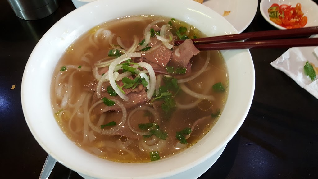 Special Pho Ngon | restaurant | 6 E Esplanade, St Albans VIC 3021, Australia | 0393643838 OR +61 3 9364 3838