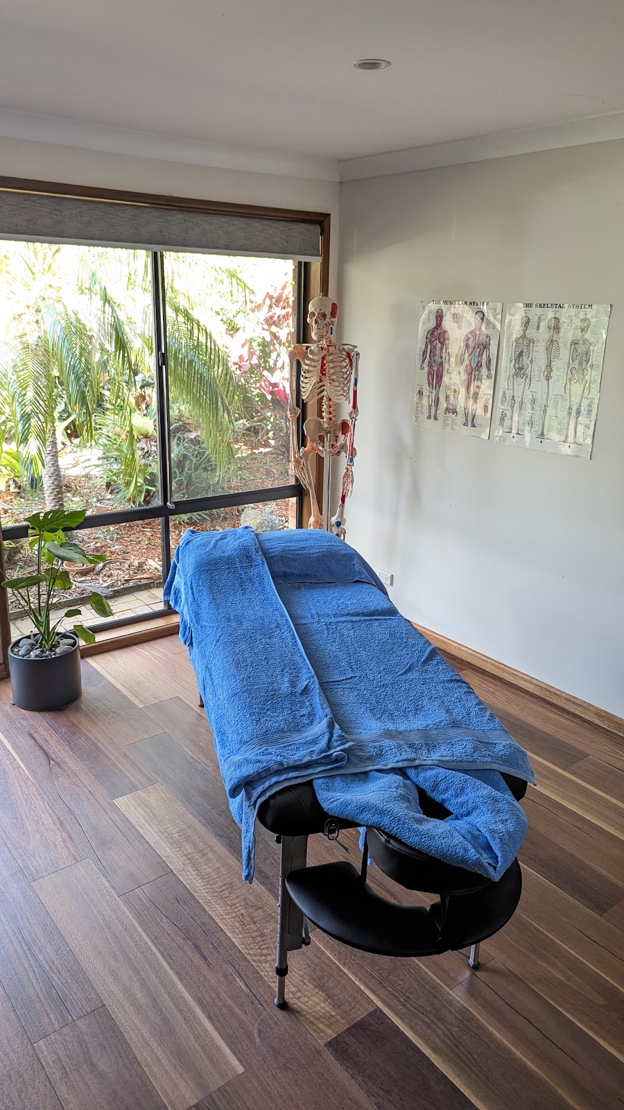 Sapphire Coast Muscular Therapy | 19 Lamont Young Dr, Mystery Bay NSW 2546, Australia | Phone: 0491 625 564